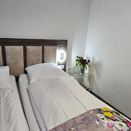 Apartment Hotel Citylight-3